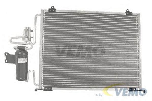 Condensator, airconditioning V46-62-0013