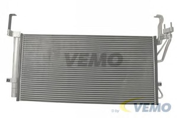 Condenser, air conditioning V52-62-0006