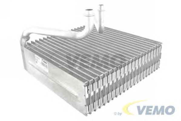 Evaporator, air conditioning V10-65-0022