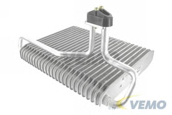 Evaporator, air conditioning V30-65-0033