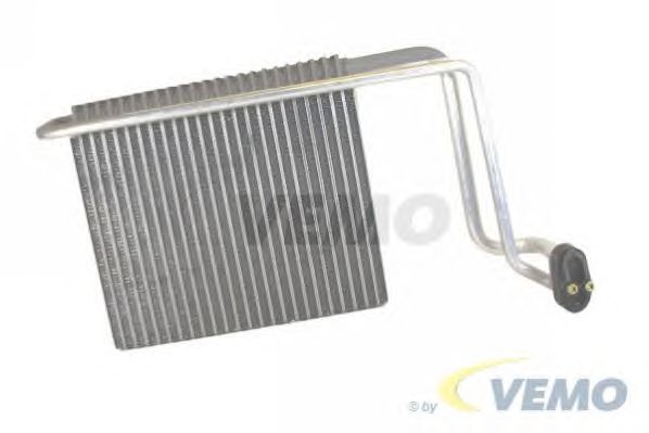 Evaporator, air conditioning V30-65-0036