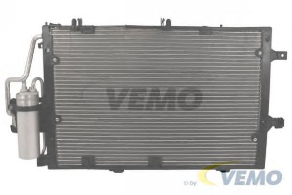Condensator, airconditioning V40-62-0007