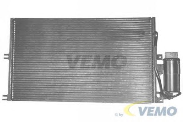 Condensator, airconditioning V40-62-0008