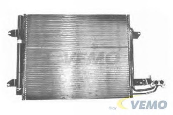 Condensator, airconditioning V15-62-1018
