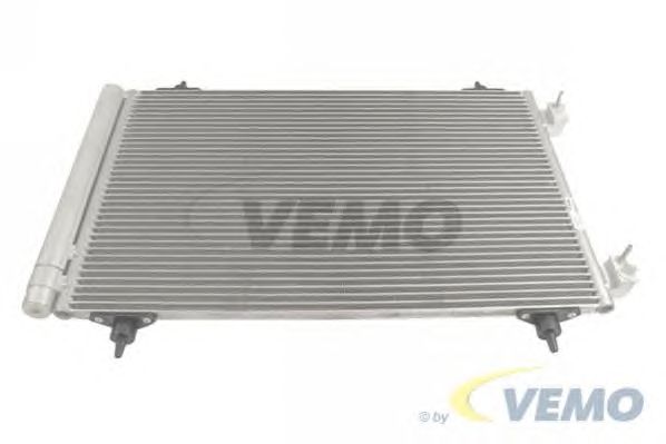 Condensator, airconditioning V22-62-0007