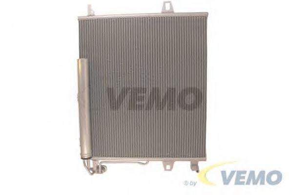 Condensator, airconditioning V30-62-1047