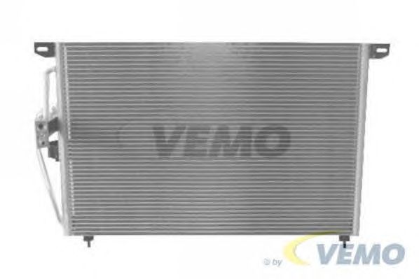 Condensator, airconditioning V40-62-0017