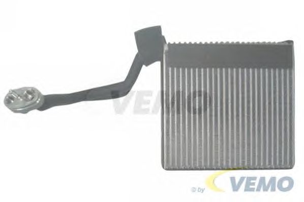 Evaporator, air conditioning V10-65-0020