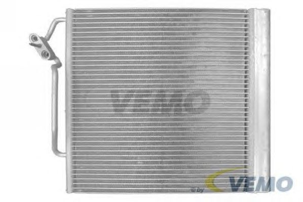 Condensator, airconditioning V30-62-1046
