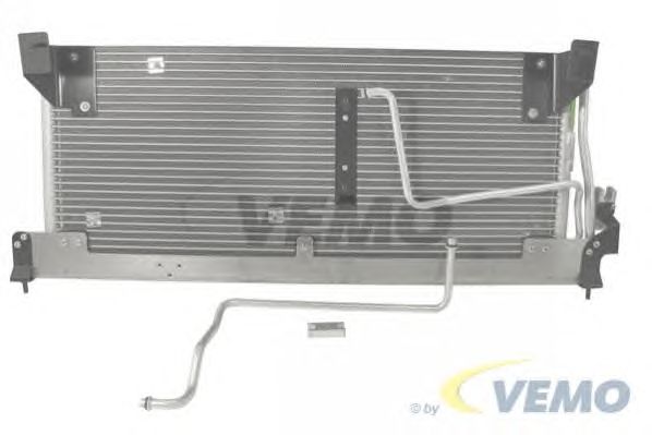 Condensator, airconditioning V40-62-0027