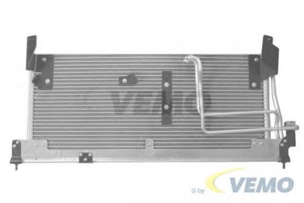 Condensator, airconditioning V40-62-0005