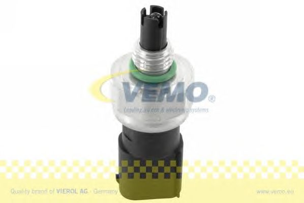 Pressure Switch, air conditioning V30-73-0137