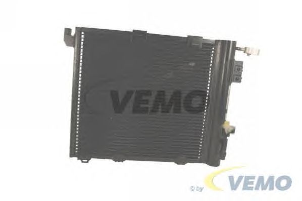 Condenser, air conditioning V40-62-0003